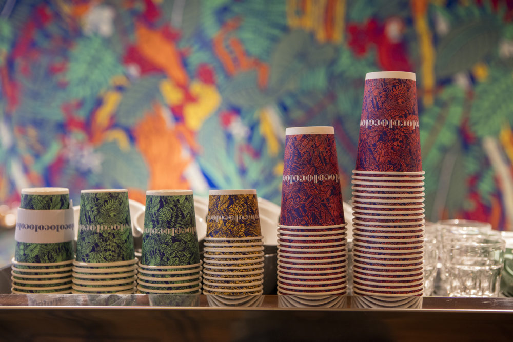 LIP | Proyecto Colo - Marca, empaques, locales, mechardising