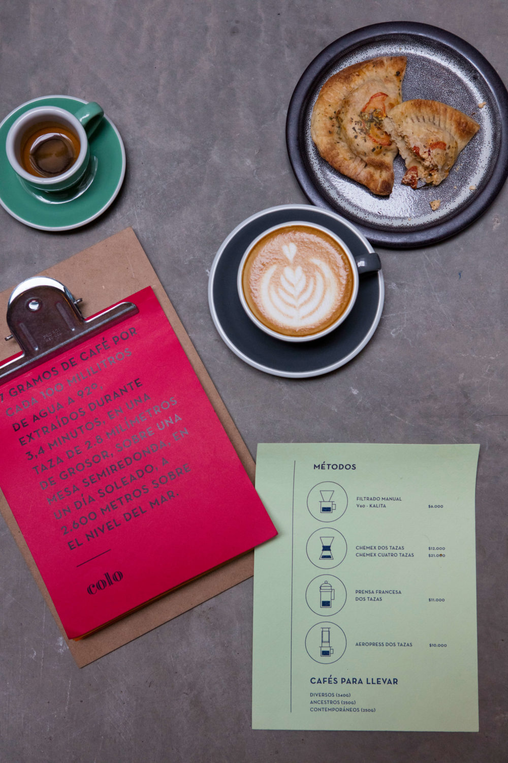 LIP | Proyecto Colo - Marca, empaques, locales, mechardising